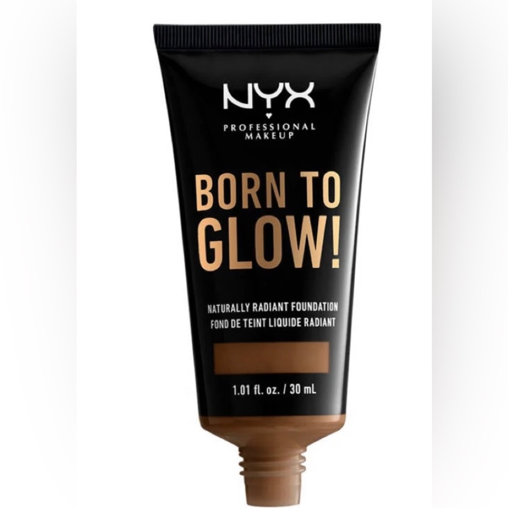 BORN TO GLOW! NATURALLY RADIANT FOUNDATION BTGRF19 Mocha New